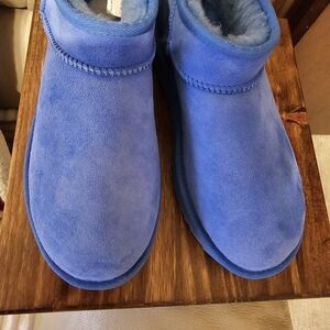 Ugg Low Boots Size 9
